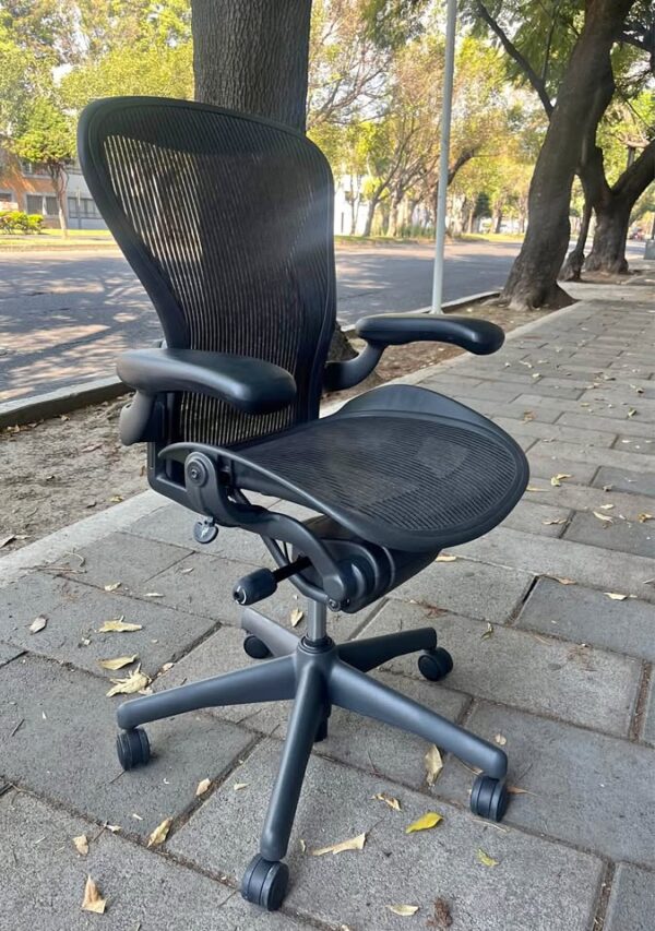 Silla Aeron Clásica Herman Miller - Imagen 2